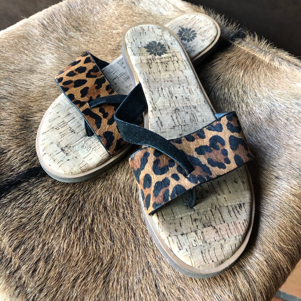 Yellow box leopard sandals